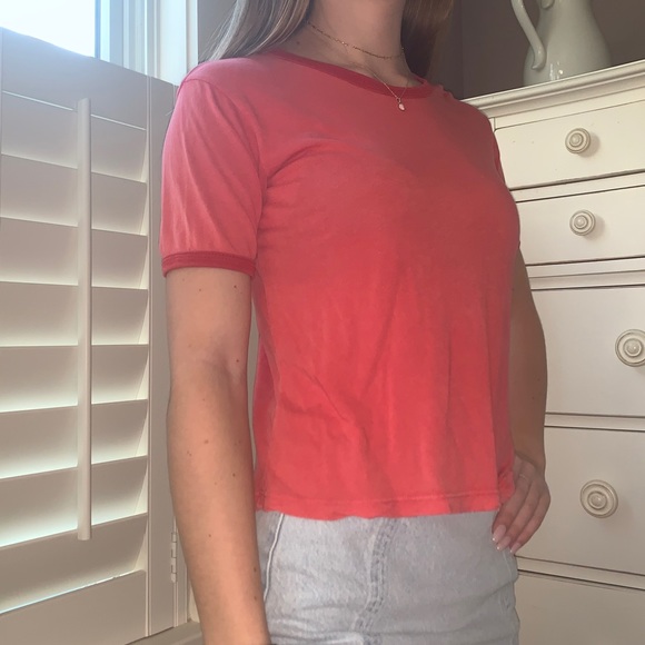 light red fitted t-shirt - Picture 2 of 5